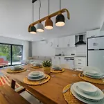 Arici Evi Delux Luxury With Indoor And Outdoor Pool