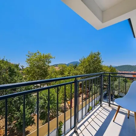 Arici Evi Delux Luxury With Indoor And Outdoor Pool Willa