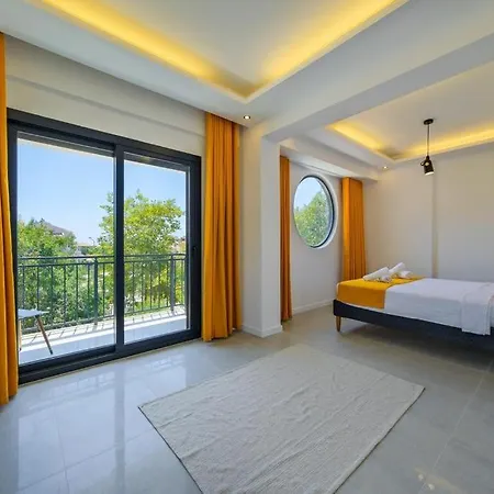 Arici Evi Delux Luxury With Indoor And Outdoor Pool 빌라 *